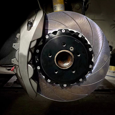 軽量および堅いカリパスはBMWのために合う6つの鍋ブレーキ カリパスのキットに向かう