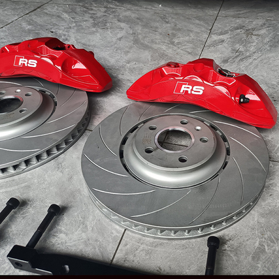 Audi A5は車のブレーキ キャリパーのキット6の大きい鍋の赤い色のMonoblock Calperを改善します